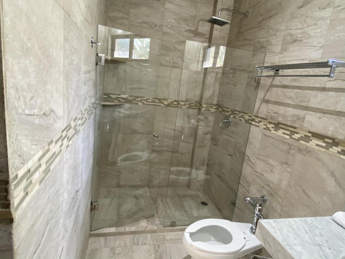 איסלה מוחרס Cuxos Hotel Beachfront מראה חיצוני תמונה