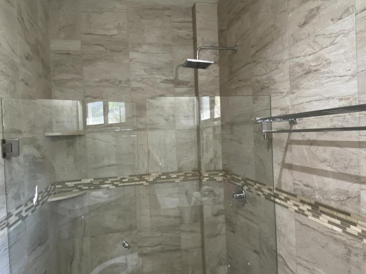איסלה מוחרס Cuxos Hotel Beachfront מראה חיצוני תמונה