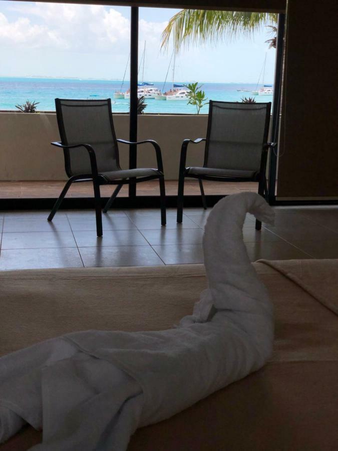 איסלה מוחרס Cuxos Hotel Beachfront מראה חיצוני תמונה
